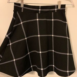 Black and white high waisted skirt